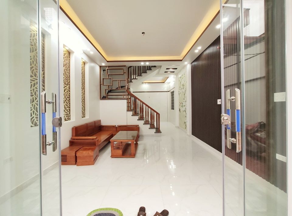 Hình ảnh Bán nhà Thiên lôi chợ Đôn, hg Đông Nam. Nằm ngay sau 1 căn mặt đường,cách đường 30m, 4 tầng, xây mới